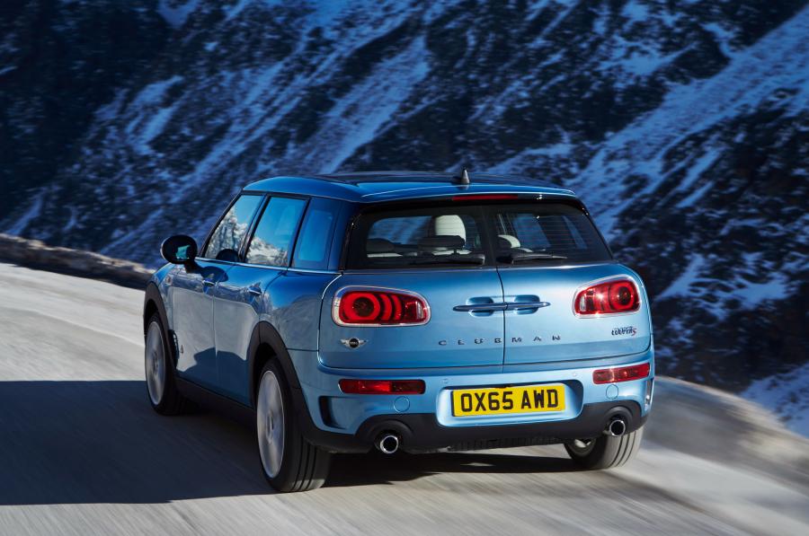  Mini Cooper S Clubman ALL4 2016 года  (фото 32 из 37)
